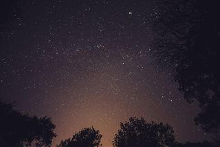 天文摄影,星团,星系,太空照片,卷积云,繁星点点的天空与树木