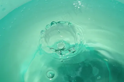 水,下降,一滴水,性质,湿,绿松石 水,下降,一滴水,性质,湿,绿松石