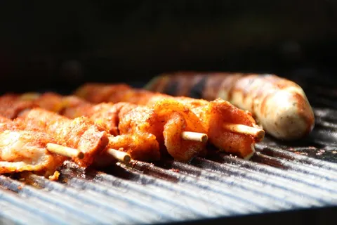 烧烤火炬,猪肚,烧烤,肉,多味腊肠 烧烤火炬,猪肚,烧烤,肉,多味腊肠