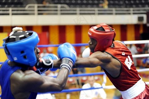 武术散打,拳手,拳击手,举重,女拳王,USMC Cpl。达玛利亚斯·罗素vs巴巴多斯