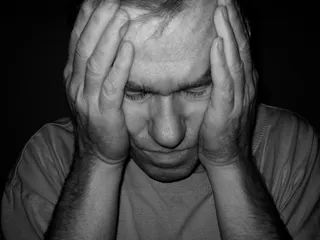 倦怠，精疲力竭，一个人，孤独，寂寞