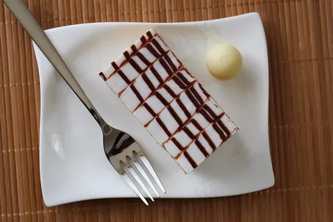 Esterhazy Schnitte，奶油切片，甜点