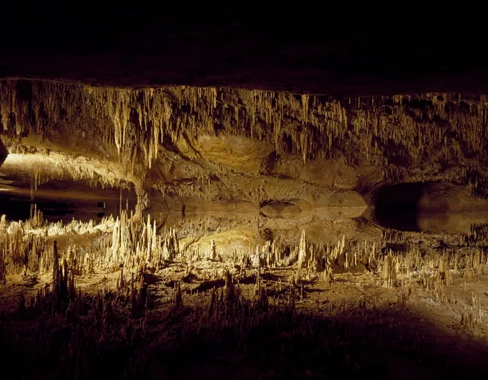 洞穴，Speleothems，洞穴，地下，光，自然
