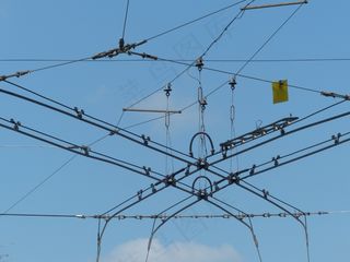 上线，公共汽车，铁路交通，电流，电力