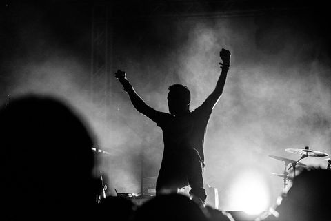 敌对，乐队，摇滚，人声，表演，音乐