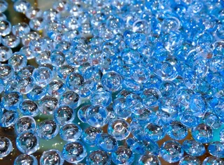 玻璃珠，珠，玻璃，塑料，玻璃状，透明