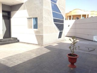 房屋，房屋，公寓，露台，屋顶，房地产