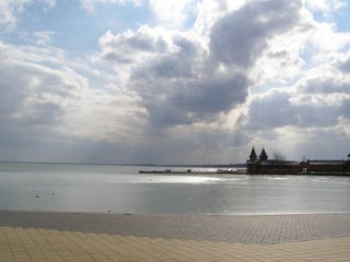 凯斯特海伊，在下雨前，水