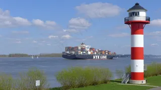 灯塔，集装箱船，河，易北河