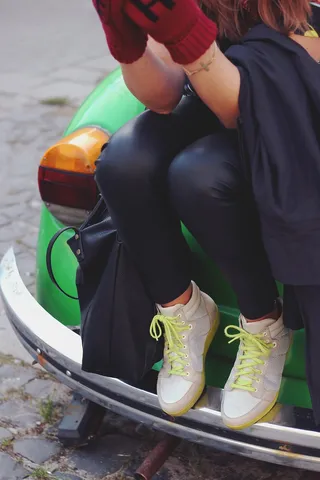 裤子，黑色，靴子，汽车，时尚，时尚