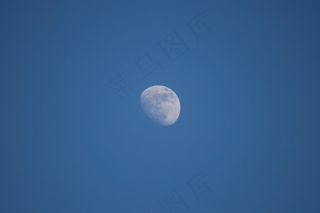 月亮,吸顶灯,硬币,天空,月球,满月在蓝蓝的天空