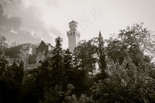 建筑,树,纪念碑,山峦,天空,BW云下的幻想城堡