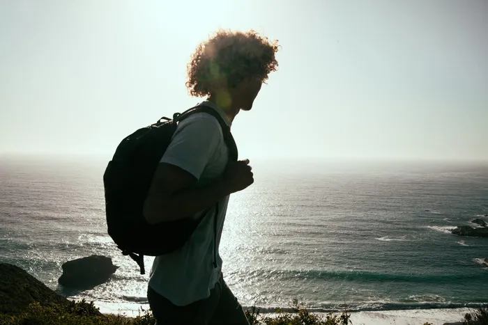 男子，徒步旅行，背包，海洋，海滩，人，徒步旅行