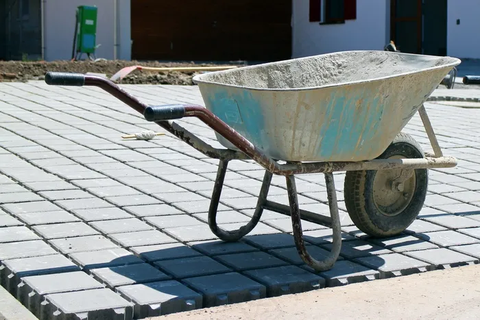 建筑工程，独轮车，运输