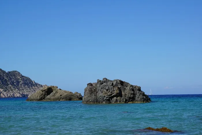 伊维萨岛，岛，沧海，石头，靴子，岩，水，西班牙