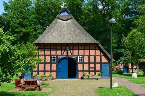 Heimathaus，Forsthaus，桁架，茅草屋顶