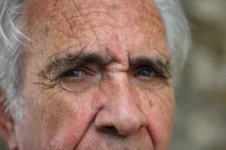 看上去孤单，反光的样子，眼睛，脸