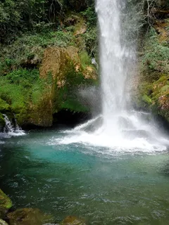 Pissoire的堕落,德龙,法国,三峡,翁布列兹 Pissoire的堕落,德龙,法国,三峡,翁布列兹
