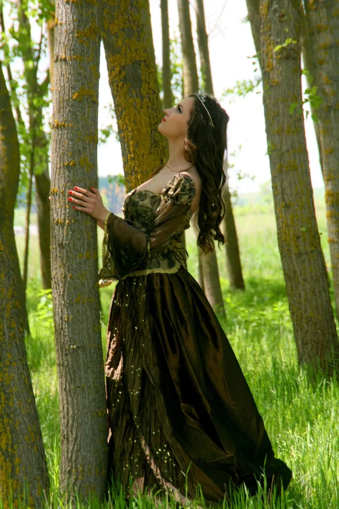 女孩，公主，连衣裙，森林，花圈，美女，绿色