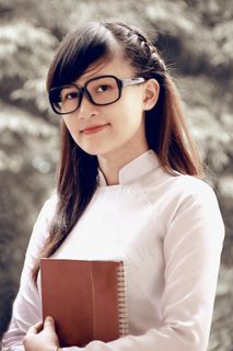 女孩,书,亲爱的 女孩,书,亲爱的