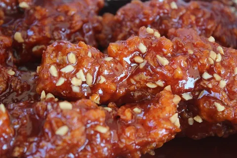 香辣鸡肉,芝士,韩国鸡肉 香辣鸡肉,芝士,韩国鸡肉