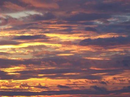 颜色，日S，云，天空