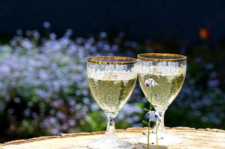 香槟，眼镜，饮料，酒精，波光粼粼，泡沫