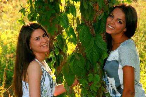 女孩，友谊，爱情，美丽，微笑