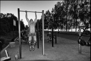 健身器材,流行钢管舞,绳球,钢管舞蹈,秋千,彼得罗扎沃茨克引体向上