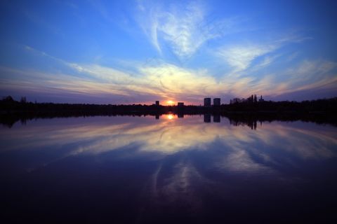 天空,湖泊,树,风景,海洋,城市黎明天空日落