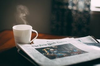 马克杯,杯子,报纸杂志,纸币,纸杯,星期日