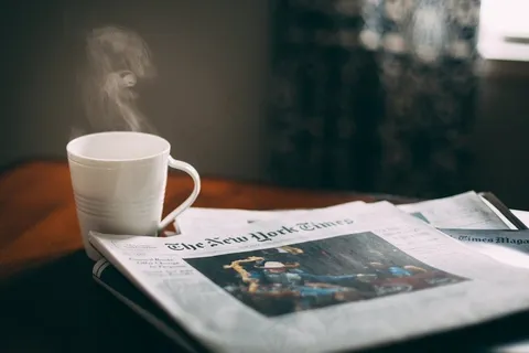 马克杯,杯子,报纸杂志,纸币,纸杯,星期日 马克杯,杯子,报纸杂志,纸币,纸杯,星期日