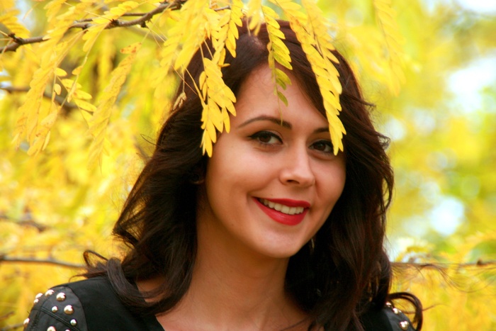 女孩，肖像，秋，黄色，叶子，美