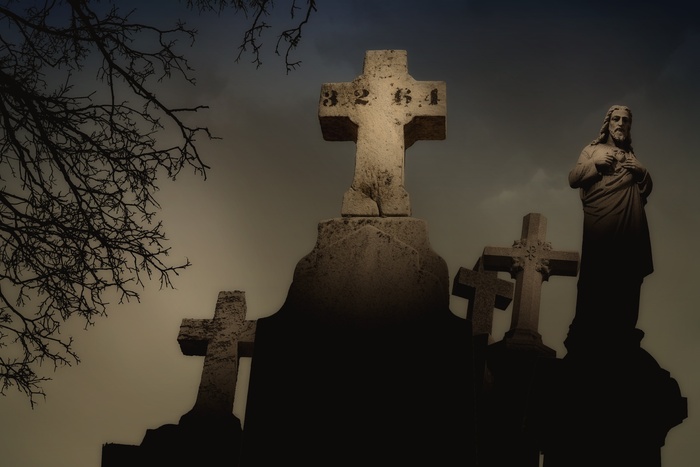 科特迪瓦尼格斯公墓，蒙特利尔，公墓，十字架