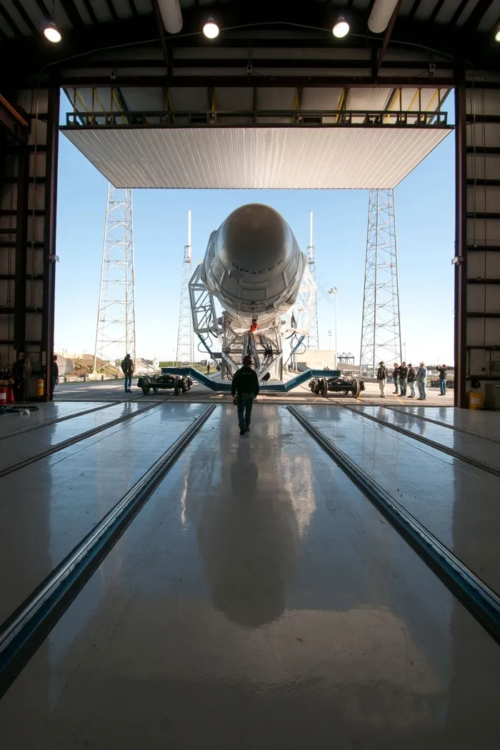 机库，火箭，火箭科学，运输，Spacex