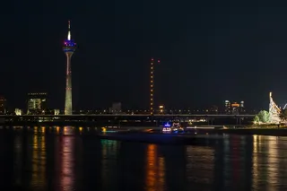 电视塔，杜塞尔多夫，莱茵河，夜，光