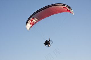 天空，悬挂式滑翔机，飞行，从底部，视图