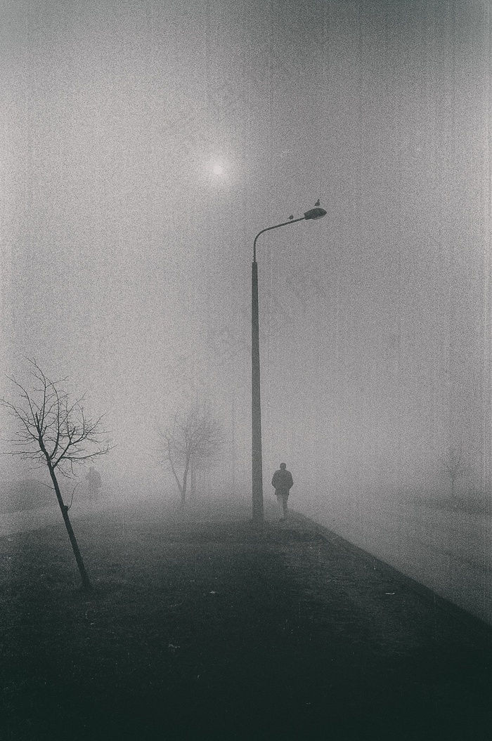 浓雾,路灯,雨雾,天空,浮尘天气,雾中的剪影