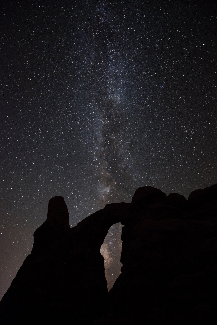 砂岩拱门，炮塔拱门，岩，夜，景观
