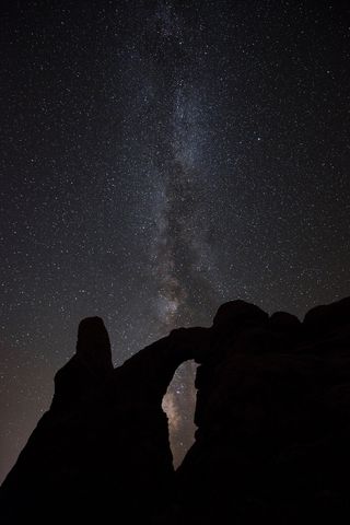 砂岩拱门，炮塔拱门，岩，夜，景观