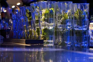 建筑夜景,都市夜景,酒塔,灯,笔筒,莫吉托眼镜