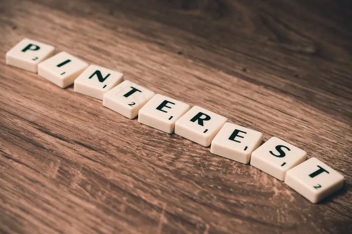 Pinterest，Facebook，社交媒体，媒体，社交