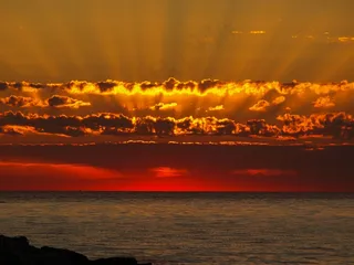 阳光，日落，水，云