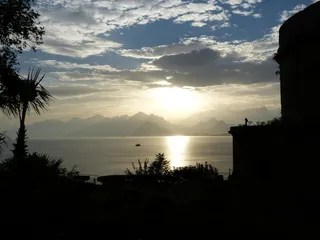 海，Abendstimmung，地平线，山，日落，云