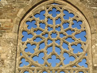 玫瑰窗，Languidou教堂，法国，普洛凡，布列塔尼