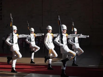 鹅步，一致性，强大