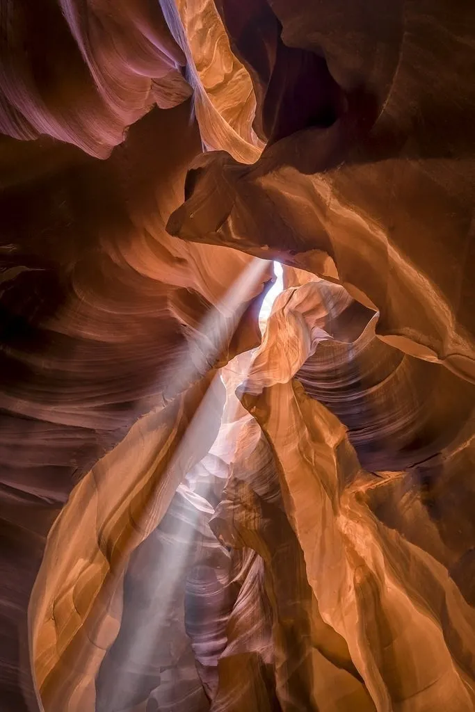 屏幕截图,被子,床单,羽绒服,油画,上羚羊峡谷