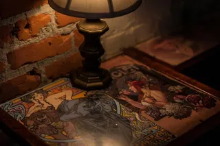 台灯,屏幕截图,柳湾彩陶,油画,床头灯,塔罗牌