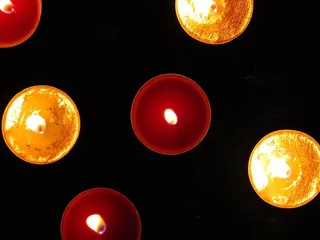 茶灯，红色，黄色，金色，圣诞节的时候，灯