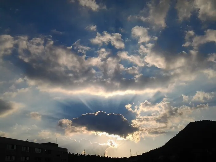 天空，教堂，日落